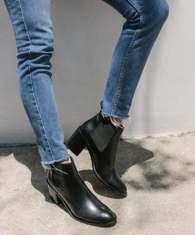 Leather Heeled Chelsea Boot