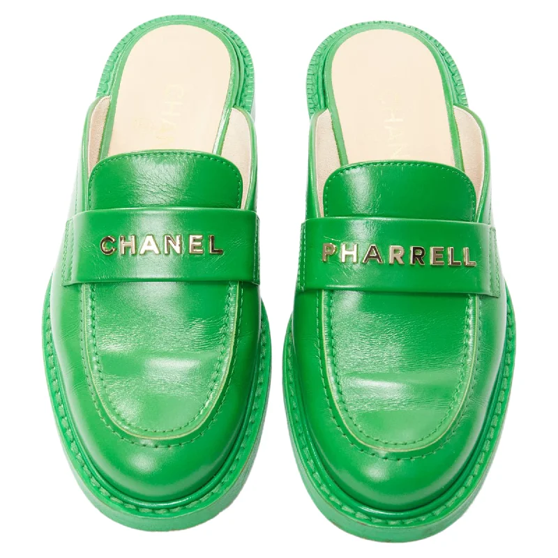 Chanel leather logo embellished slip on loafer flats