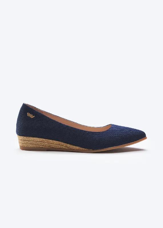 Rubina Canvas Flat