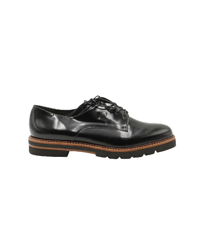 Stuart Weitzman Metro Oxfords in Black Patent Leather